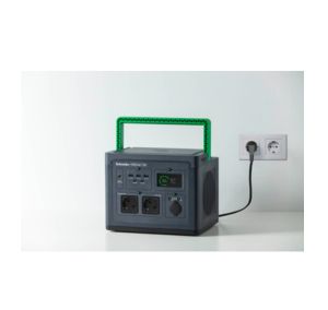 Преносима захранваща станция Schneider OffGrid Portable Power Station 730, 738Wh Lithium-ion, 2 Schuko, Sinewave + Schneider OffGrid Portable Solar Panel, 100W
