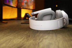Геймърски слушалки с микрофон Corsair HS80 MAX White безжични и блутут PC/PS5/PS4