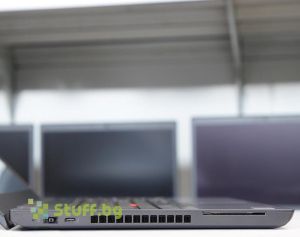 Lenovo ThinkPad P15v Gen 1