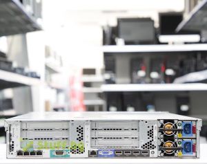 Реновиран сървър HP ProLiant DL380p Gen8 2U Xeon 6-Core E5-2630 32GB