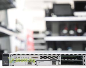 Реновиран сървър Cisco UCS C220 M3 1U 2x Intel Xeon 8-Core E5-2650 64GB 2x 200GB SSD