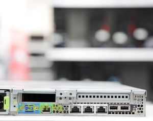 Реновиран сървър Cisco UCS C220 M3 1U 2x Intel Xeon 8-Core E5-2650 64GB 2x 200GB SSD