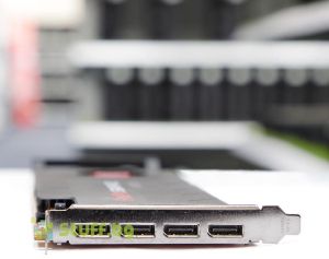 Реновирана видео карта AMD FirePro W7000 4GB GDDR5 PCI-E
