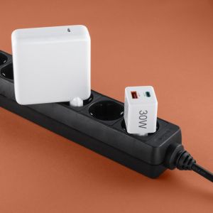 HAMA Бързо мини зарядно, 30 W, 1x USB-C, 1x USB-A, PD, бял