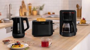 Електрическа кана Bosch TWK1M123, MyMoment Plastic Kettle, 2400 W, 1.7 l, Cup indicator, Limescale filter, Triple safety function, Black