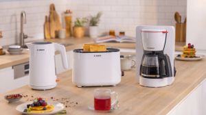 Тостер Bosch TAT2M121, MyMoment Compact toaster, 950 W, Auto power off, Defrost and reheat setting, Integrated warming grid, High lift, White