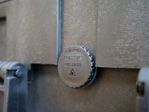 Комплект VR Expert 6 бр. PICO Neo 3 VR очила, куфар, рутер, таблет и аксесоари