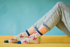 Фини Памучни чорапи над глезена с Омар - Екрю – дамски