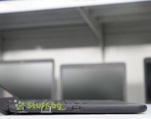 Реновиран лаптоп Dell Latitude 3300 13.3" i3-7020U 8GB 128GB SSD