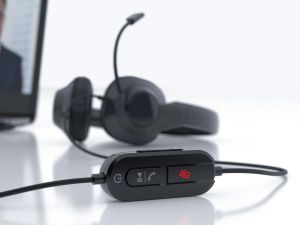 Слушалки с микрофон Creative HS-720 V2 - USB