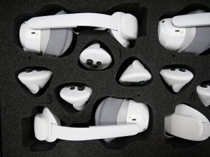 Комплект VR Expert-4 бр PICO 4 Ultra VR очила,куфар, таблет, рутер, аксесоари