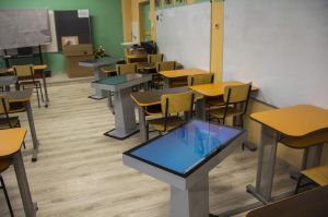 Интерактивна маса InfoDart T322