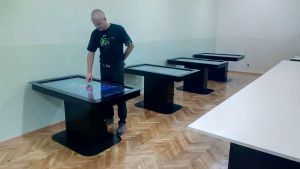 Интерактивна маса InfoDart T555