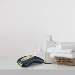 Фотоепилатор Beurer IPL 5800 PureSkin Pro Hair-remover, Auto flash, 3.1 cm2, 600 000 pulses, safe skin sensor, UV filter, 3 energy levels, black