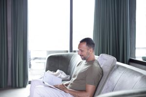 Масажор Beurer MG 202 Shiatsu seat cover, Extra-light & slim back cover; 4-head massage system; Modern design and high-quality material; LED light; One-button operation